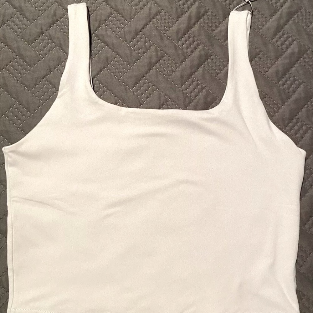 2-Crop Tank by Reoria Size Medium  Buttery Soft SEXY Sports Bra-1 White+1 Black - Picture 3 of 11